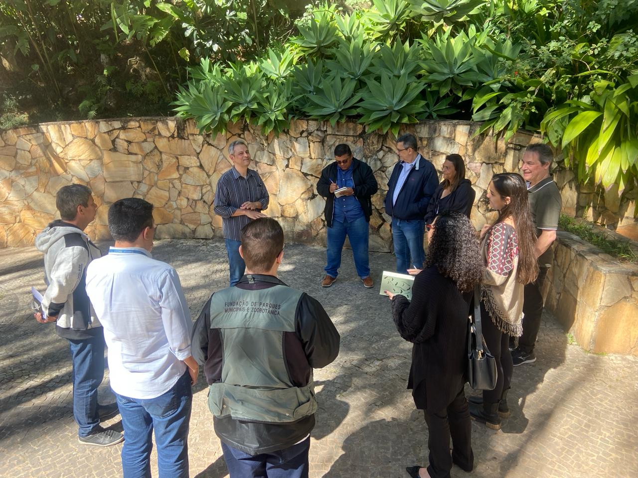 Vereador Sérgio Fernando com equipe Amoran em visita ao Parque Monsenhor Expedito D´Ávila